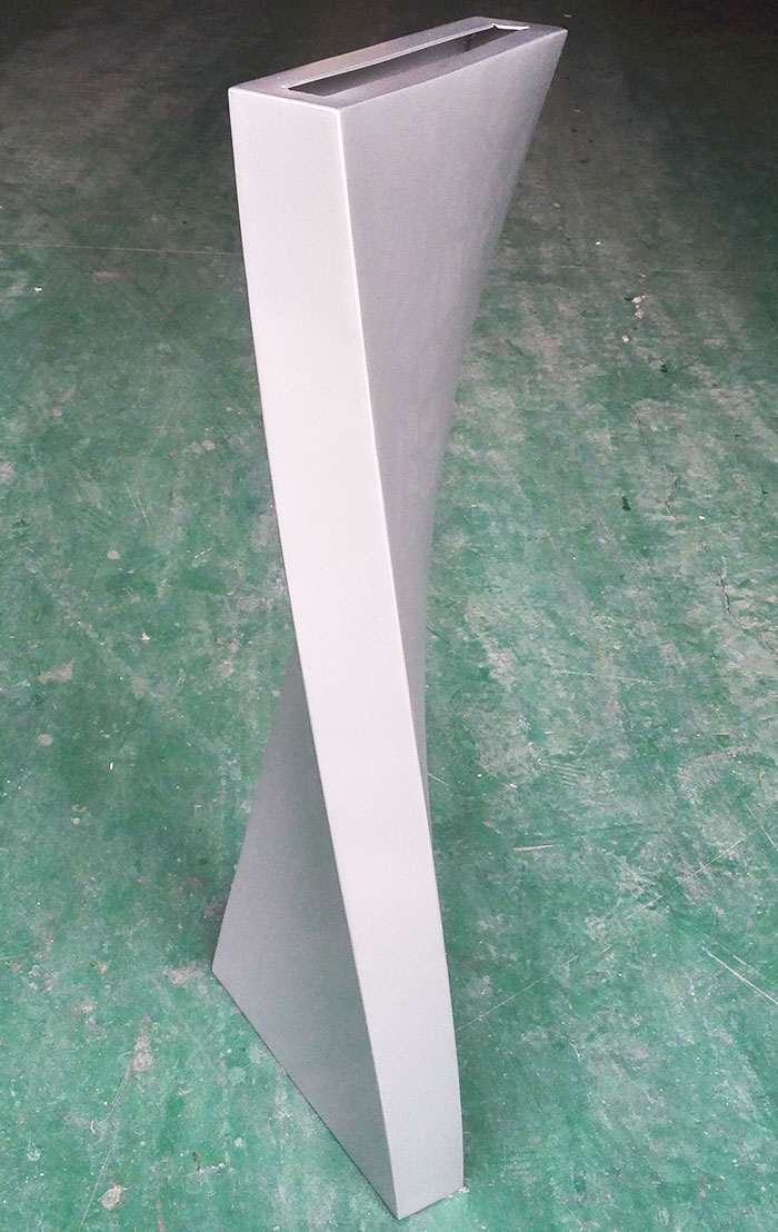 Internal and External Decorated Twisted Aluminum Panel