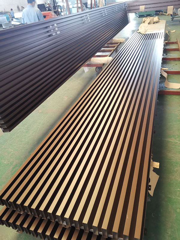 Overlength Aluminum Fence Cladding